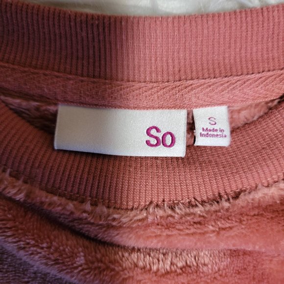 SO Super Fluffy Mauve Pullover Oversized Size Small - Picture 2 of 3